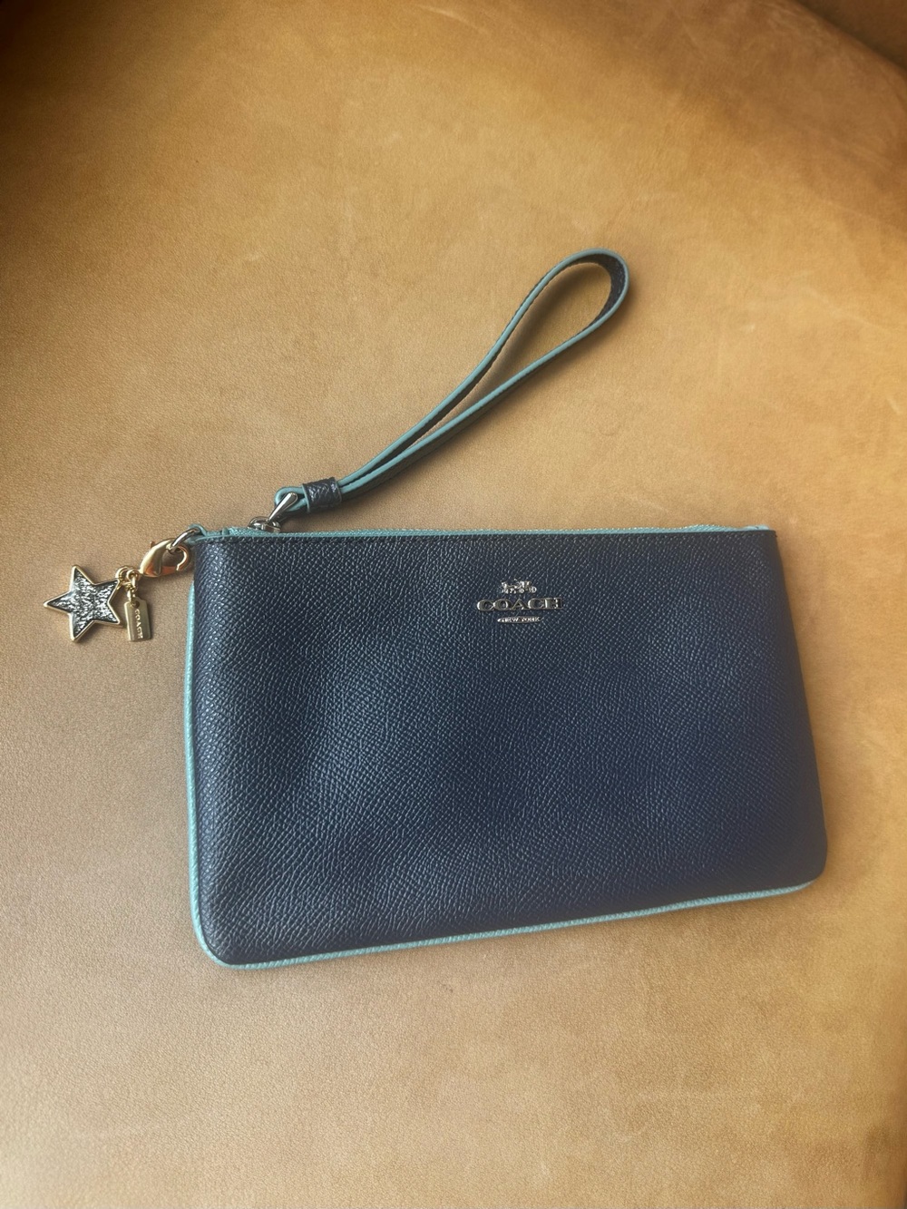 NWT Coach Midnight Navy Leather Wristlet with Teal Trim and Charm F29398